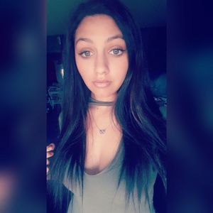 Meet your Posher, Carenna